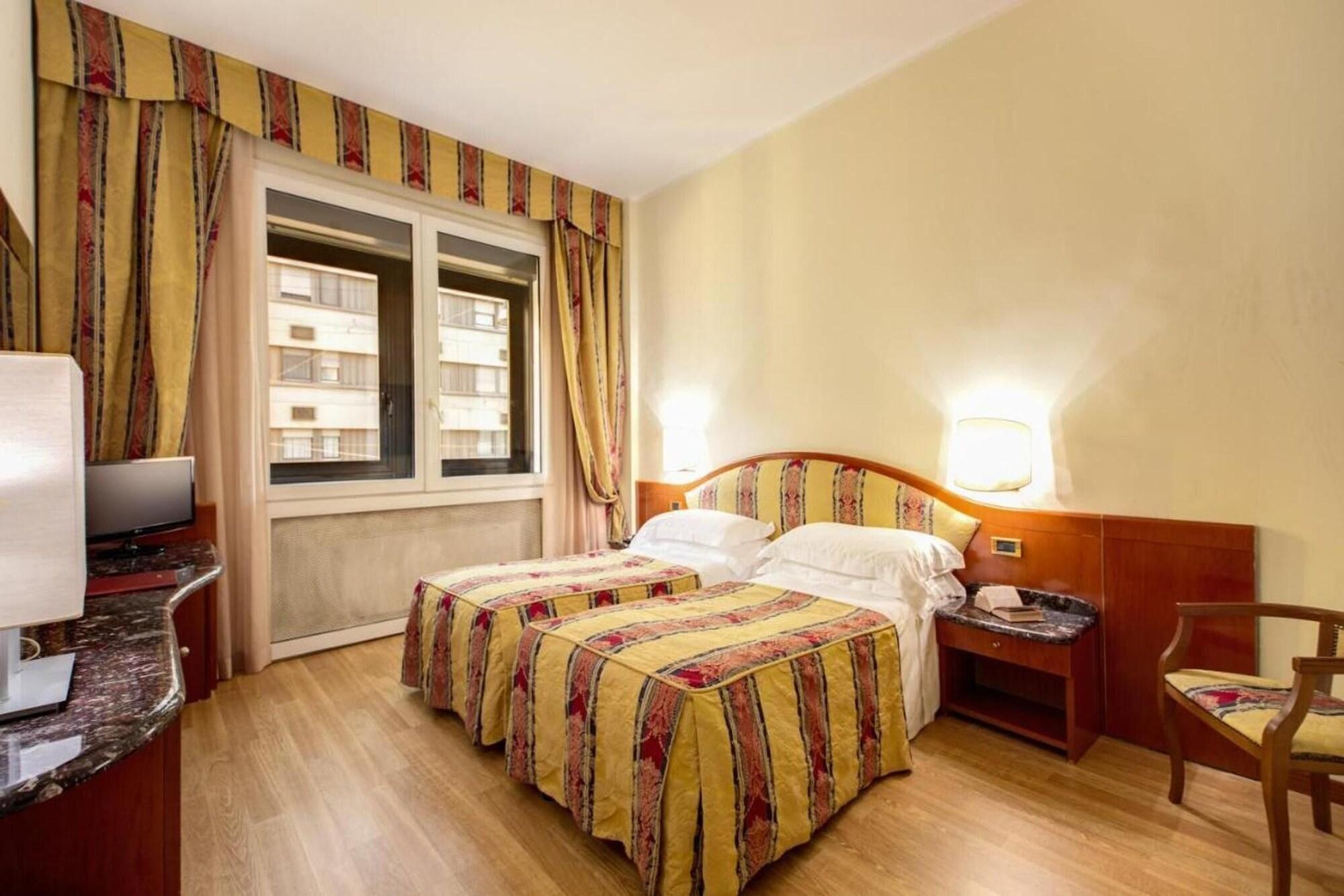 Romana Residencia Hotel 4*