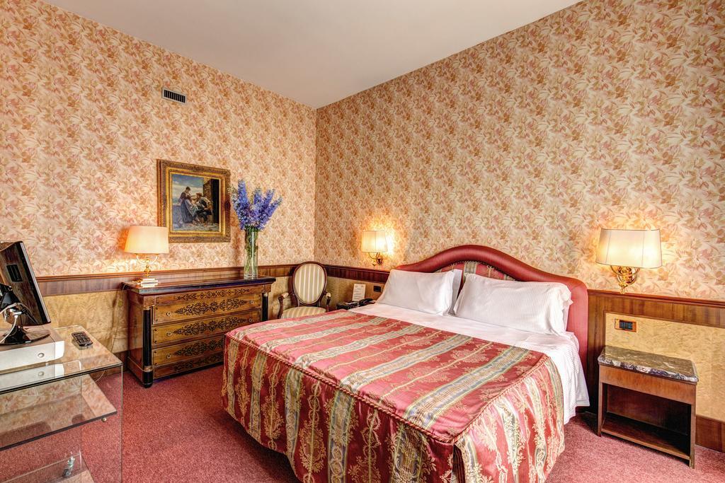Romana Residencia 4*