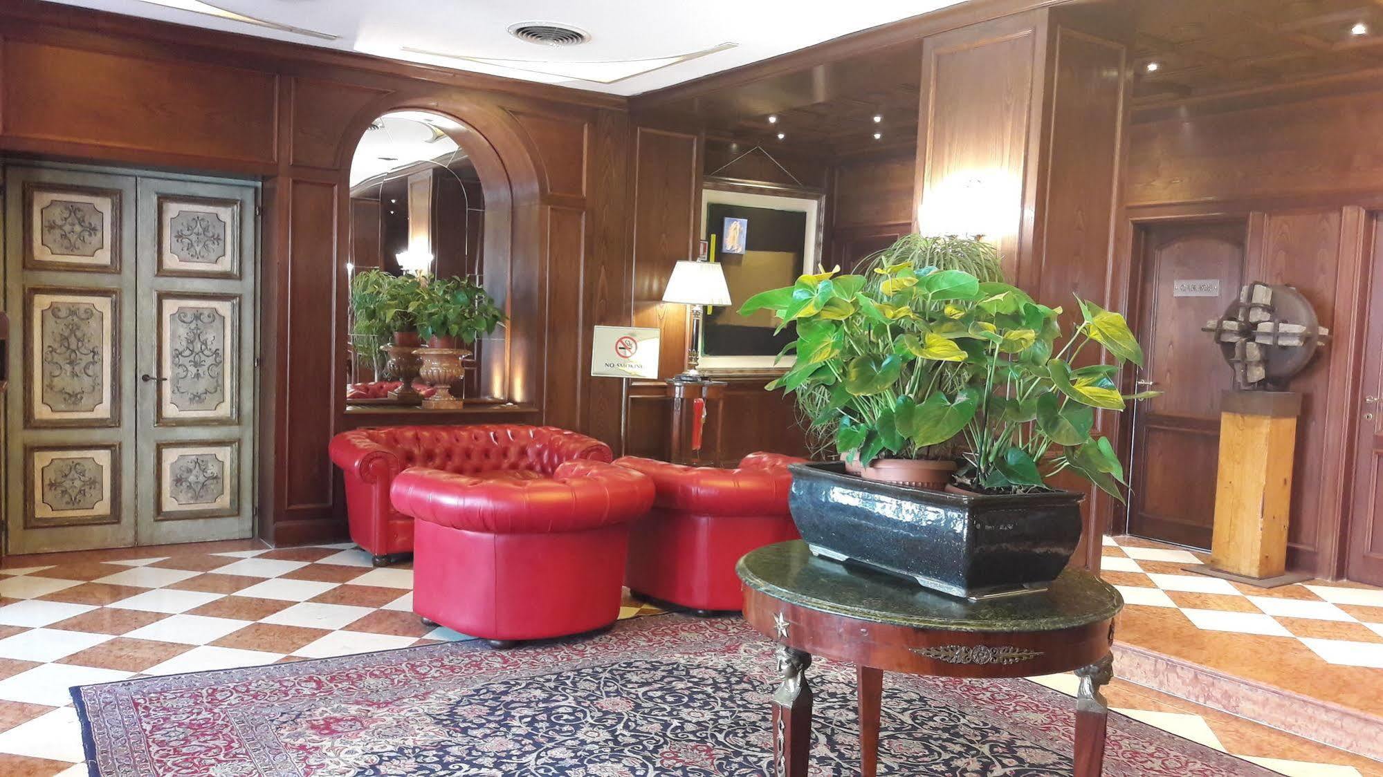 Hotel Romana Residencia 4*